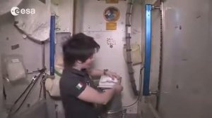 Как космонавты ходят в туалет