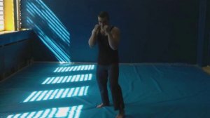 Техника сокрушительных ударов руками