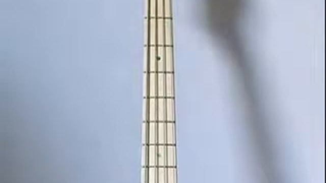 Fender American Precision Review смотреть онлайн