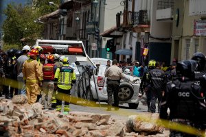 Власти сообщили, что число пострадавших из-за землетрясения в Эквадоре возросло до 446 | новости