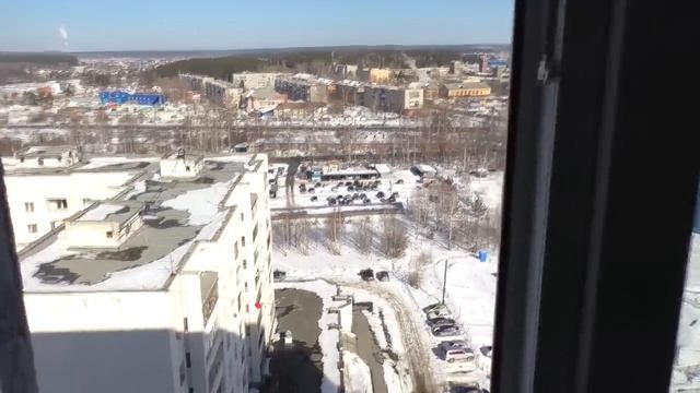 РАСПАКОВЫВАЕМ И СМОТРИМ В БИНОКЛЬ