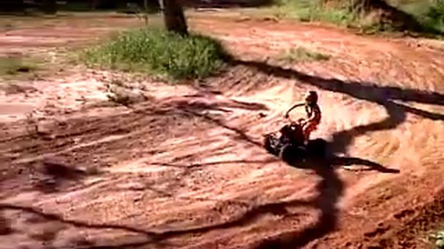 Dudu quadriciclo смотреть онлайн