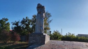 Новоалексеевка 6.10.22Центр поселка.