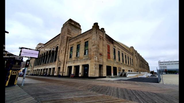 Bachs Toccata and Fugue in D Minor on the worlds largest organ - Dr Michał Szostak