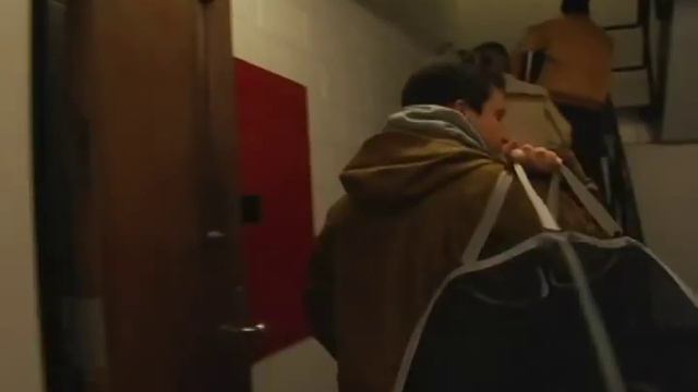 Micah Moves In-desktop.m4v смотреть онлайн