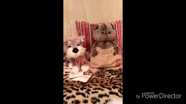 Влог. Раскрываем бумажные подарки. смотреть онлайн