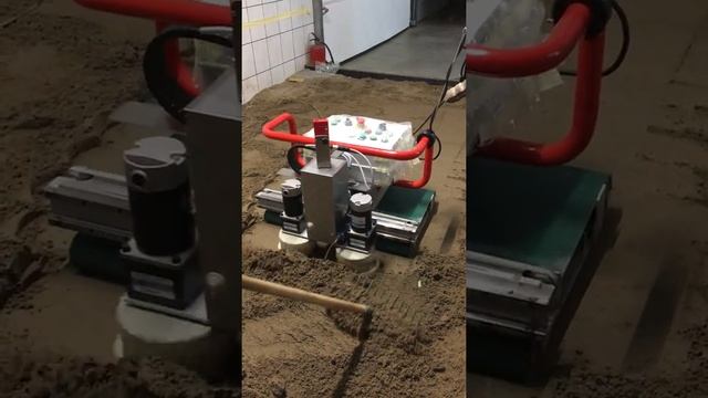 Floor Master Robot CLAPA