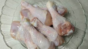 Куриные голени в сливочном соусе на сковороде