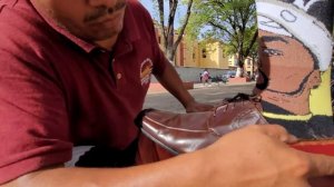 20 Yrs Experience! STREET SHOE SHINE in PARK w/ BIRDS SINGING by "Salvador" San Cristobal, Mexico ?