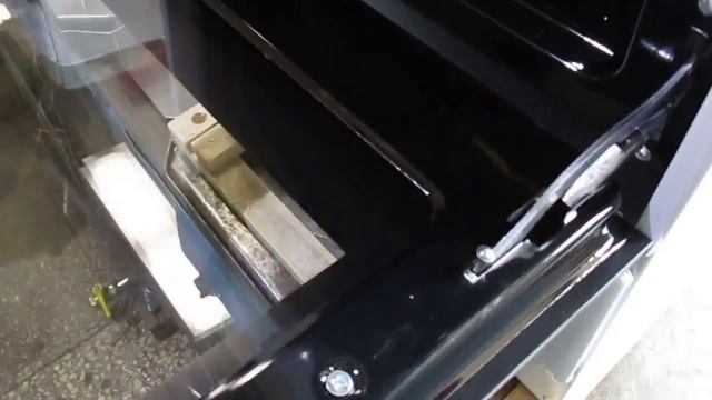 Снятие дверки духовки смотреть онлайн