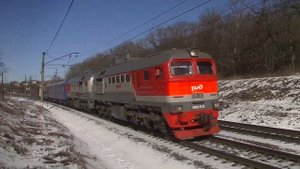 2М62У-0138 с восстановительным поездом