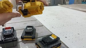 Аккумуляторный инструмент STANLEY