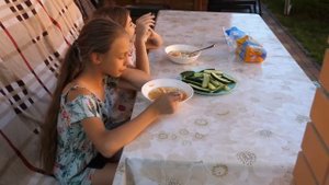 VLOG Весь день во дворе с Дашей