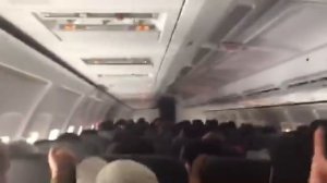 Жесткая посадка самолета, русских не пугает