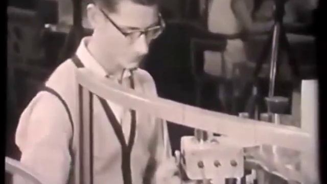 Elektronenröhren - Fertigung durch Mullard смотреть онлайн