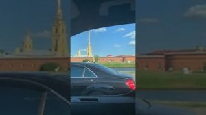 Сколько можно заработать на минивэне в такси в будний день?