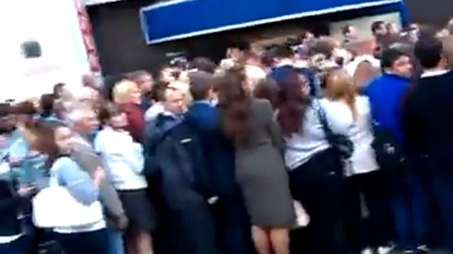 Вход в метро Бауманская смотреть онлайн