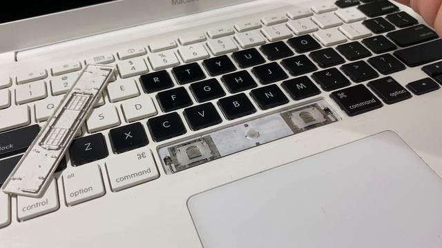 Macbook keyboard keycap removal/replacement смотреть онлайн