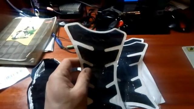 Наклейка на бак мотоцикла защитная смотреть онлайн