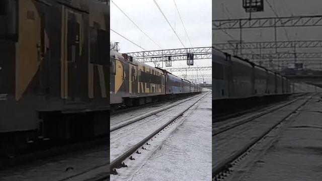 Эл.-поезд ЭД4МКМ-АЭРО-0002 (ТЧ-50) пригородный поезд "Аэроэкспресс" №7140 а/п Домодедово - Москва.