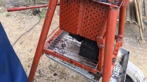 052. «ДОМ И HOSTEL» Изготовление брикетов из угольной пыли, опилок, стружки и листьев. 15.26 мин.