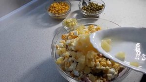 Салат оливье с ананасом.Olivier Salad