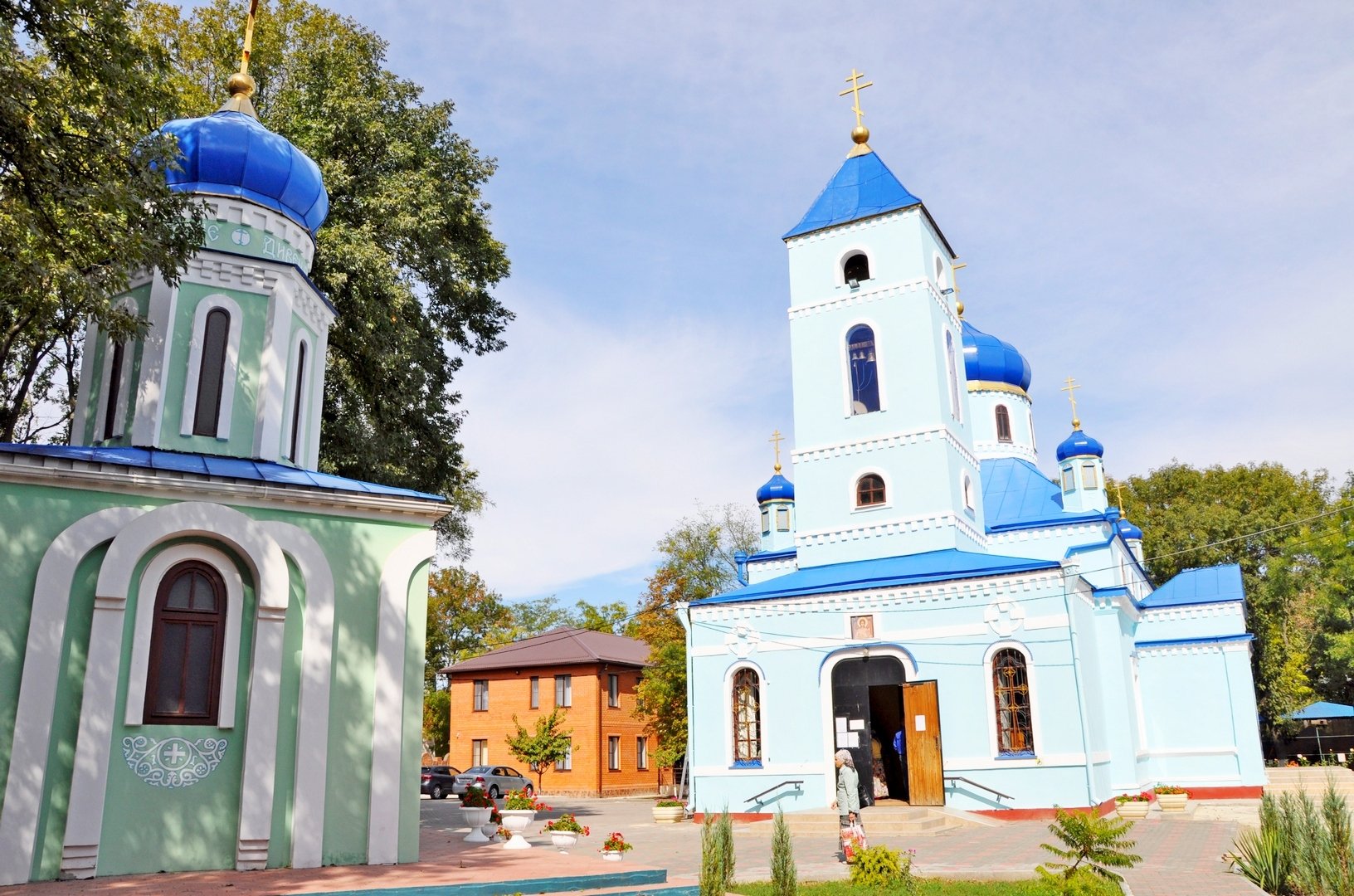 Ейск: Собор Архангела Михаила и живой уголок.