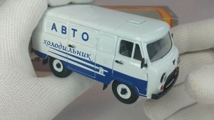 Коллекционная модель а/м УАЗ 3741 №06 в масштабе 1/43