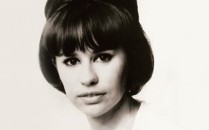 Astrud Gilberto "Agua de Beber" (1965)