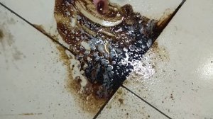 Удаление пятна масла с керамогранита в автосервисе