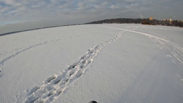 Покатушка на фэтбайке.Высадка на Малиновые острова на озере Сенеж.4 января 2022 года.