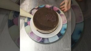 Цветы из крема в барельефной технике