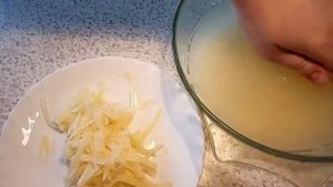 Жареная картошка на терке, как чипсы!
