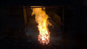 Японский меч катана изготовление закаливание в горне завораживает смотреть обязательно в тишине