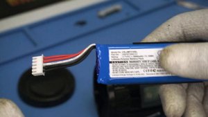 JBL FLIP 4 разборка и замена аккумулятора. Видео-мануал.
