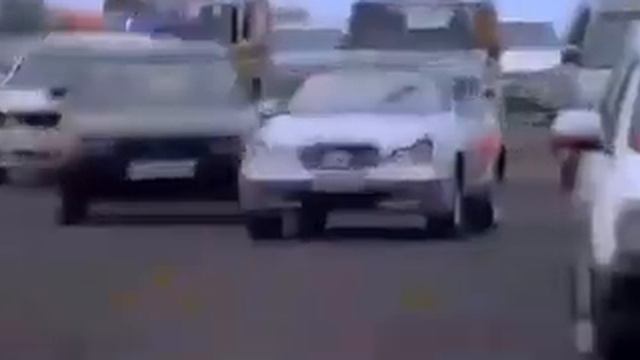 Вот что значит мерседес))) смотреть онлайн