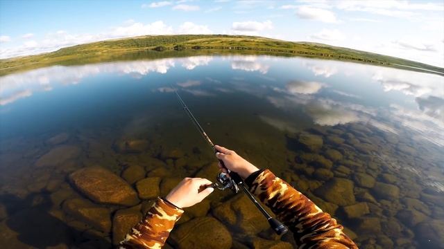 КИЛОГРАММОВЫЕ ХАРИУСЫ НА КАЖДОМ ЗАБРОСЕ. ВОТ ЭТО РЫБАЛКА В ТУНДРЕ!!! смотреть онлайн