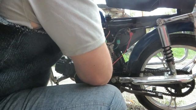 Китайский мопед Альфа Замена воздушного фильтра смотреть онлайн