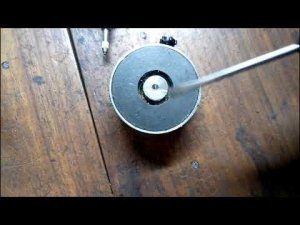 Индикатор часового типа на магните