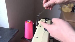 Приспособление от Обрыва Нитки с Бобин. Простое решение за 5 Минут. Как Закрепить Нитку для Бобины