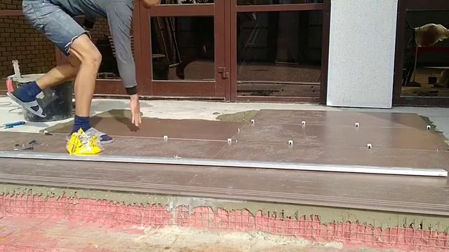 Крыльцо, облицовка плиткой. смотреть онлайн