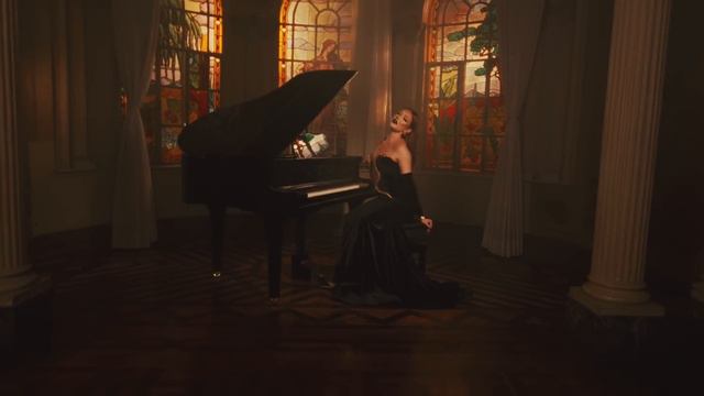 Giana Mello - MALDADE Clipe Oficial