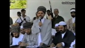 Сайидмухаммад-хаджи Абубакаров на стадионе в чечне