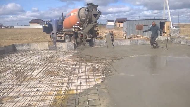 Заливка монолитного фундамента для дома 10х10 м. из газоблока смотреть онлайн