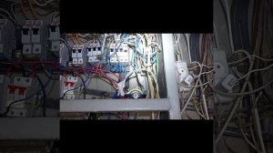 Пришлось снимать пломбу с счетчика: при монтаже не затянули 3 из 4 клемм.