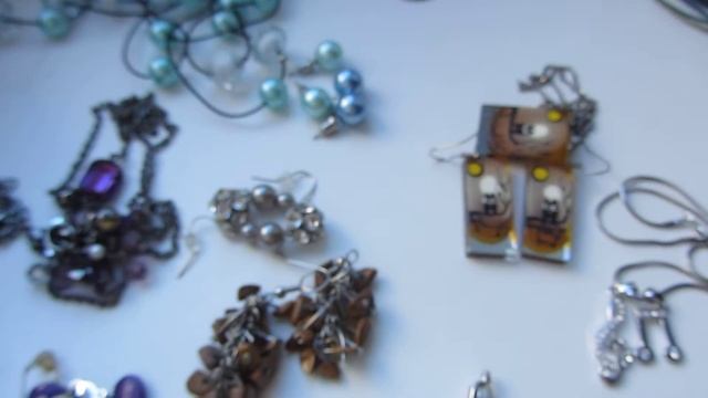 моя коллекция бижутерии, не Avon (запрос) смотреть онлайн