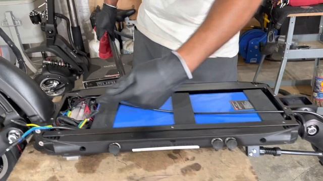 DUALTRON EAGLE PRO REPAIR | RYAN IS THE RECOMMENDED E.S.A MECHANIC FOR ALL PEVS! смотреть онлайн