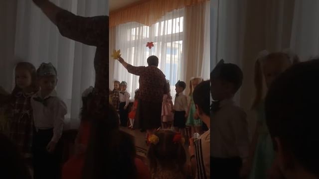 Праздник осени смотреть онлайн