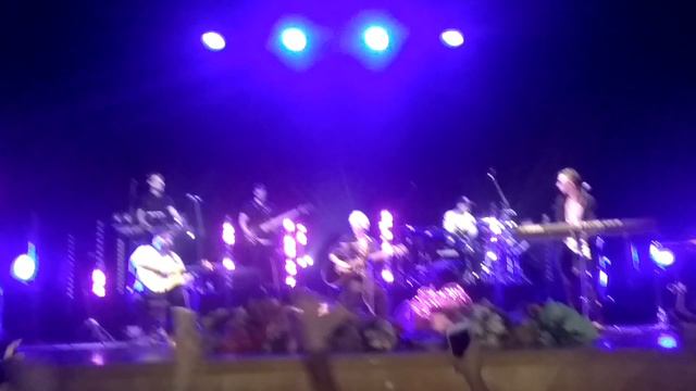 Сурганова и оркестр. Цветы и звёзды смотреть онлайн