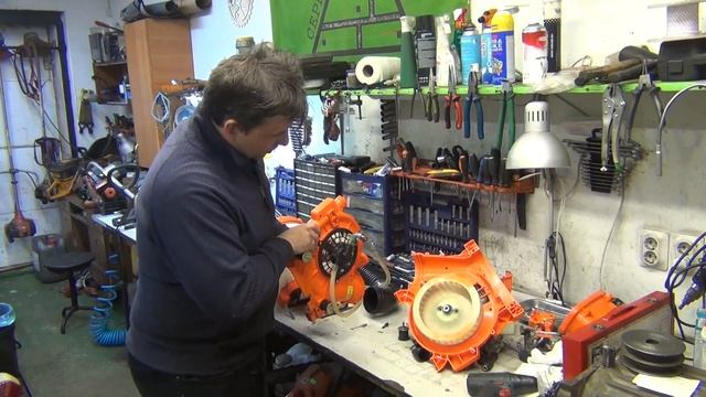 Китайский бензиновый опрыскиватель